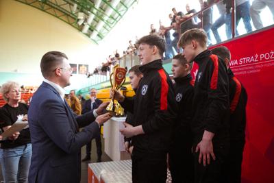 I Halowe Młodzieżowe Zawody Sportowo - Pożarnicze Powiatu Starogardzkiego