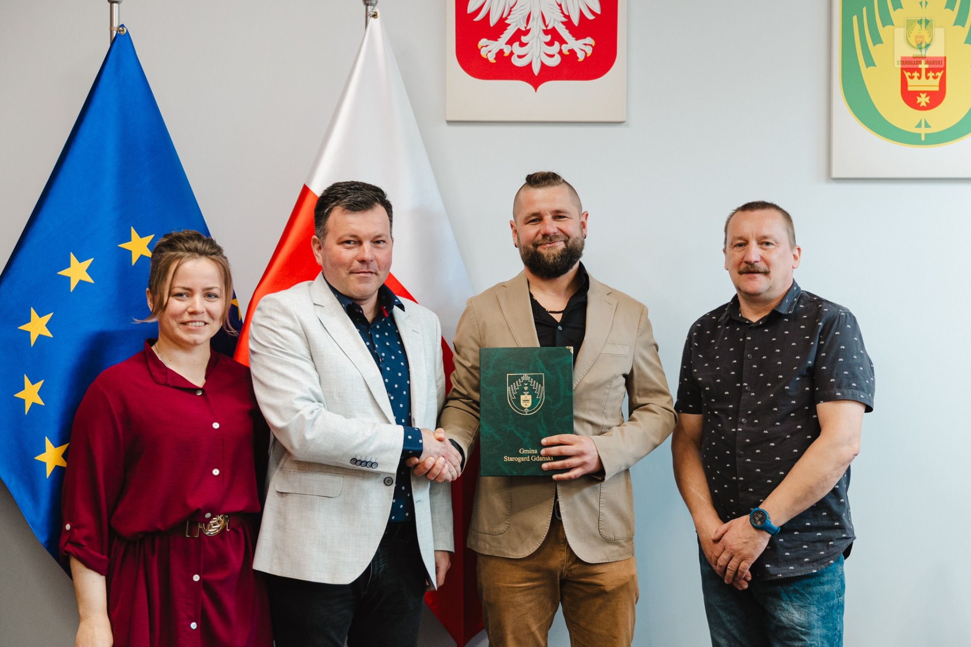 Umowa podpisana – rusza projekt budowy ulic w Rywałdzie i Kokoszkowach!