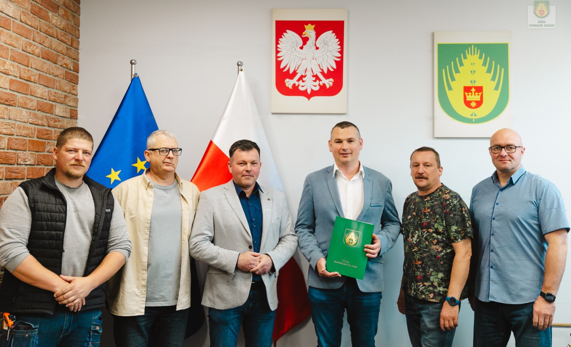 Umowa podpisana – rusza projekt: „Przebudowa budynku Szkoły Podstawowej w Brzeźnie Wielkim na potrzeby przedszkola”
