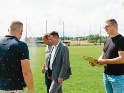 Zakończono budowę nawodnienia boiska piłkarskiego w Rywałdzie