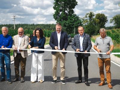 Nowa nawierzchnia drogi powiatowej w Dąbrówce