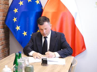 Podpisanie umowy – modernizacja drogi w Rokocinie