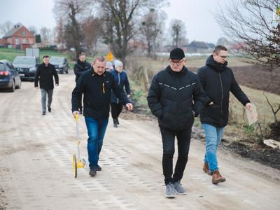 Odbiór modernizacji drogi w Ciecholewach