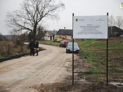 Odbiór modernizacji drogi w Ciecholewach