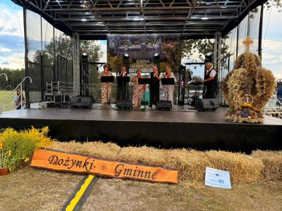 Dożynki w Głuchowie - scena