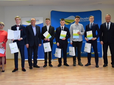 Kolejne stypendia marszałka do wzięcia. Uczniowie i studenci mogą już składać wnioski