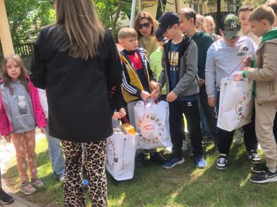 rozdanie nagród w konkursie w plenerze
