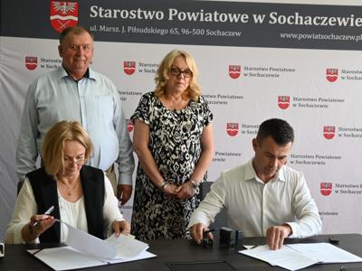 podpisanie umowy na dokumentację projektową mostu