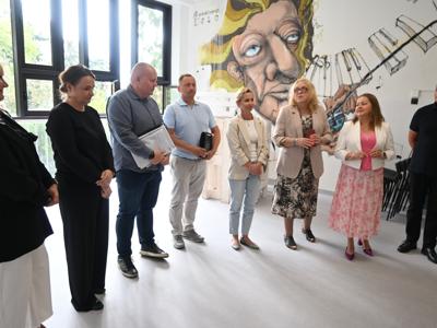 delegacja samorządowa podczas odbioru