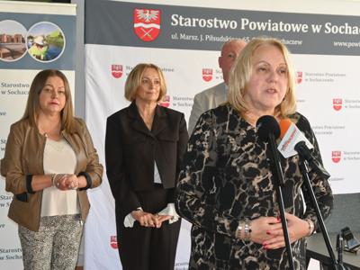 podpisanie umowy na drogę