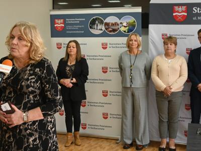 podpisanie umowy na drogę
