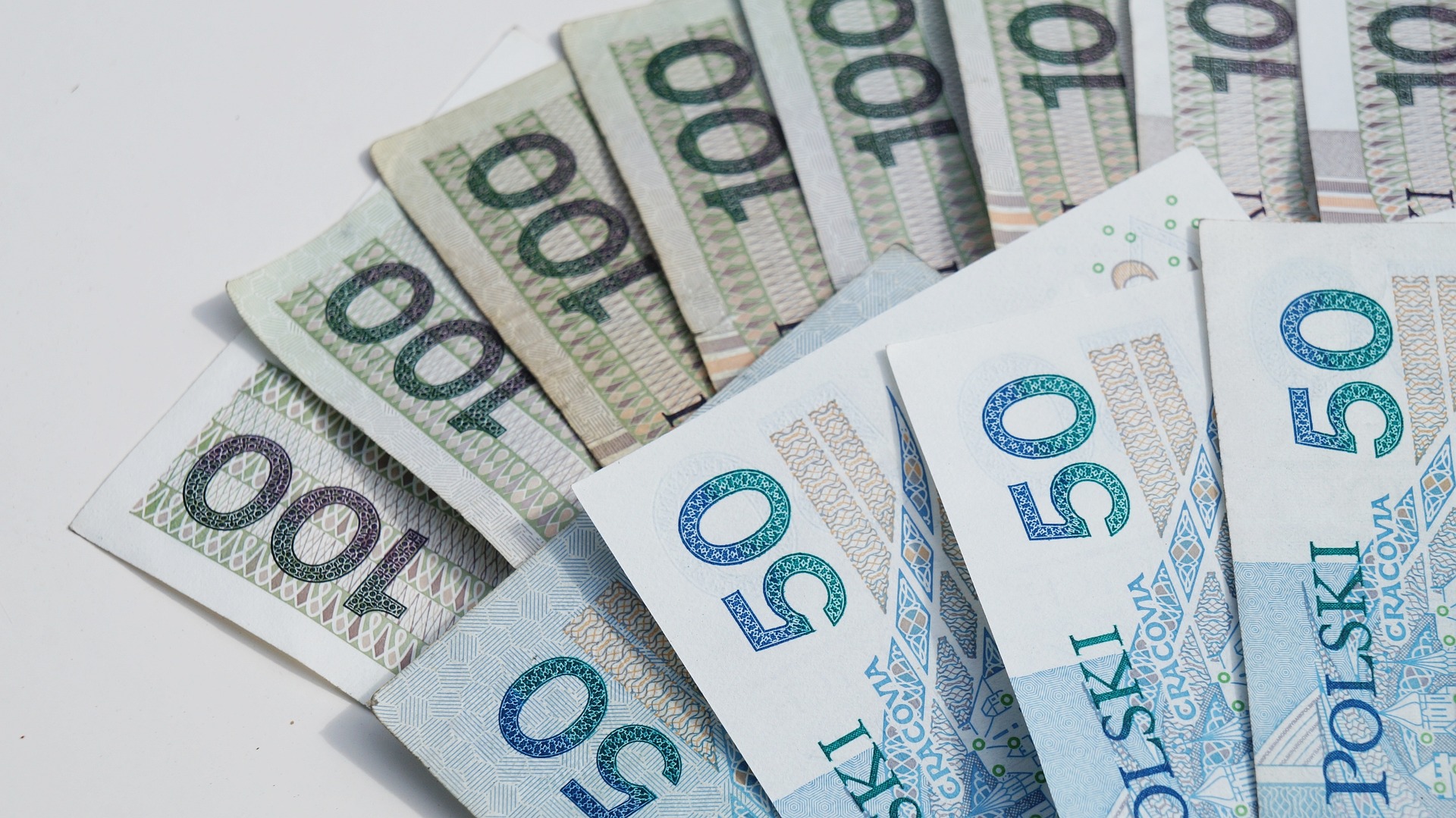 Zdjęcie poglądowe przedstawiajace banknoty