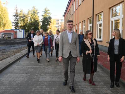 oglądanie inwestycji