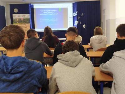 Zdjęcia prezentujące zajęcia