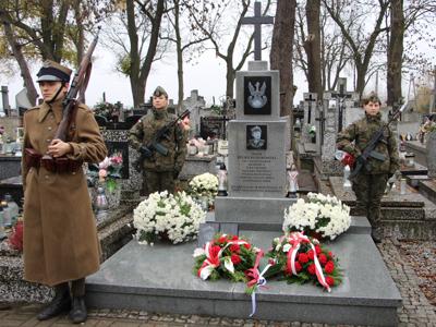 obchody 11 Listopada 