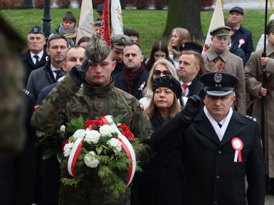 obchody 11 Listopada 