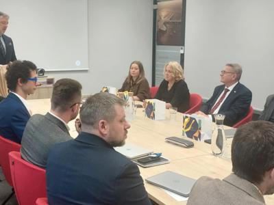 Zdj. z podpisania umów