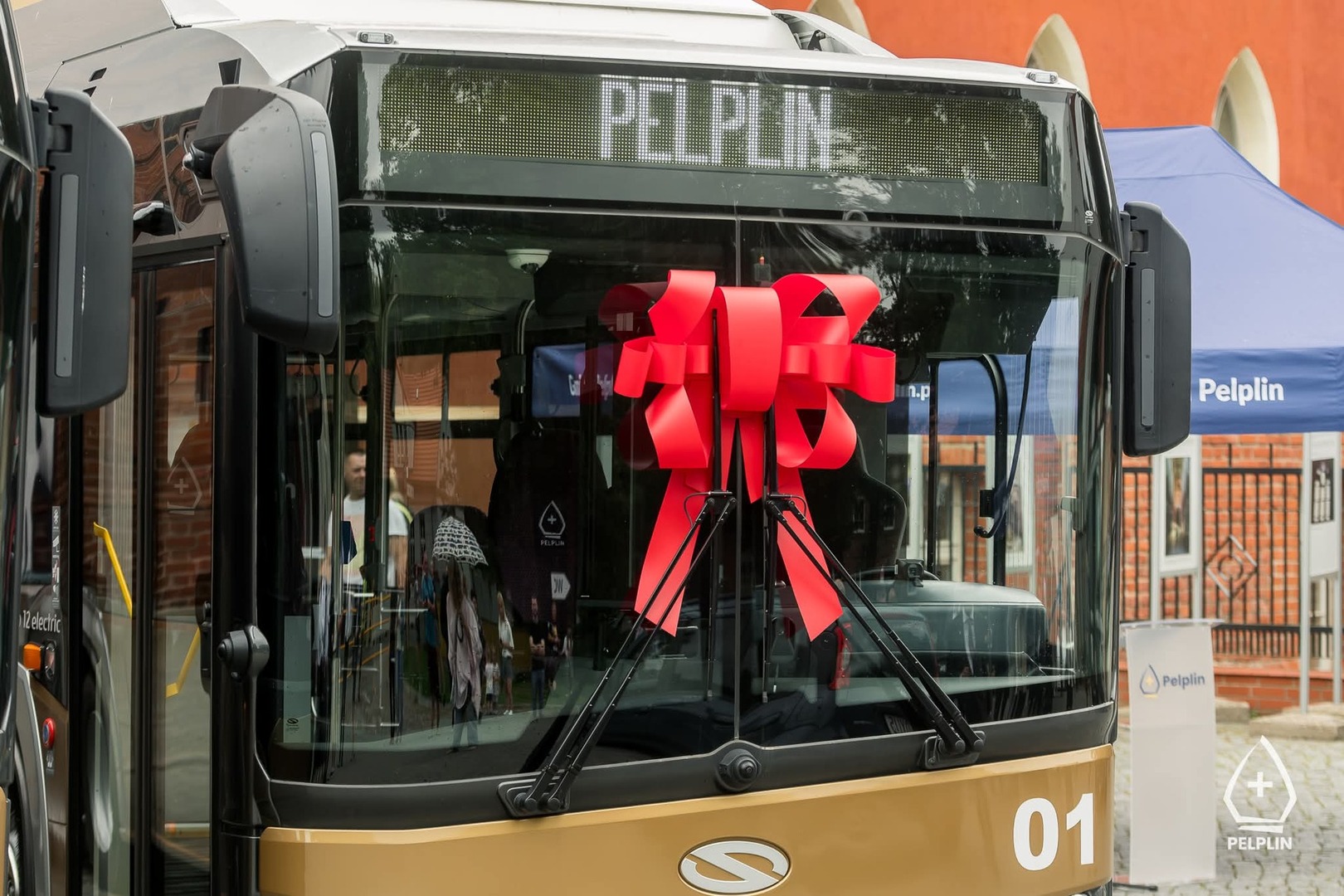 fb_img_1761749680373.jpg [2048x1365]