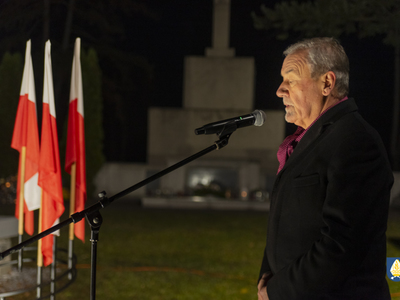 Zdjęcie z odsłonięcia pomnika