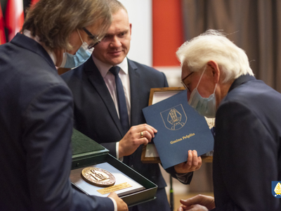 Zdjęcie z uroczystości w Miejskim Ośrodku Kultury