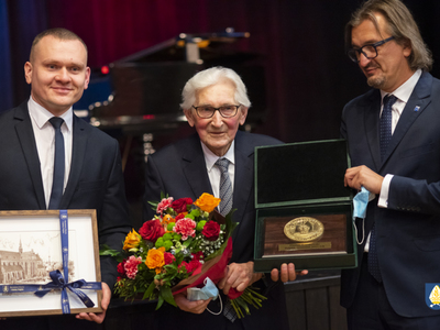 Zdjęcie z uroczystości w Miejskim Ośrodku Kultury