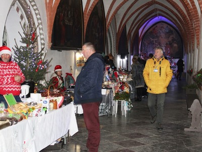 zdjęcie z wydarzenia Cysterski Jarmark Bożonarodzeniowy 2024