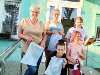 zdjęcie z ekologicznych warsztatów upcyklingowych w Gminie Pelplin