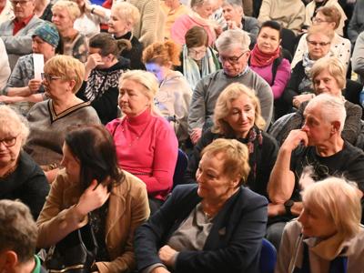 Zdjęcie z wydarzania Pelpliński Kabaret literacki. Wieczór piąty
