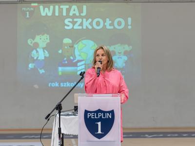 Zdjęcie z rozpoczęcia  roku szkolnego w Gminie Pelplin 
