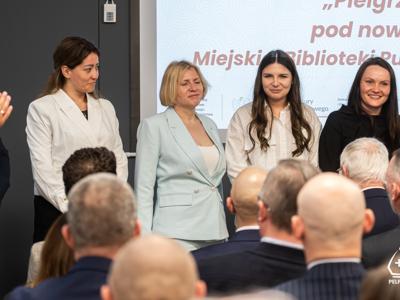 zdjęcie z  uroczystości otwarcie filii biblioteki w Pelplinie 