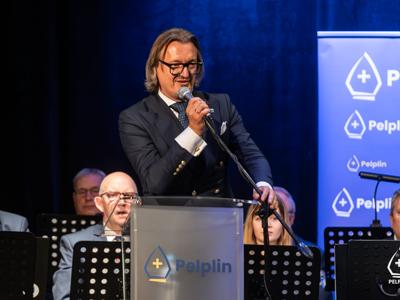 zdjęcie z uroczystości wręczenia stypendiów Burmistrza Miasta i Gminy Pelplin   