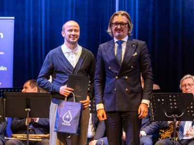 zdjęcie z uroczystości wręczenia stypendiów Burmistrza Miasta i Gminy Pelplin   