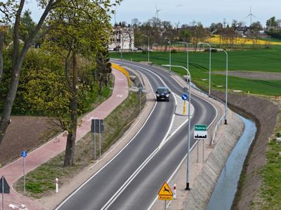 zdjęcie drogi wojewódzkiej nr 230 w Rajkowach