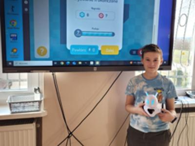 zajęcia z robotyki i programowania.