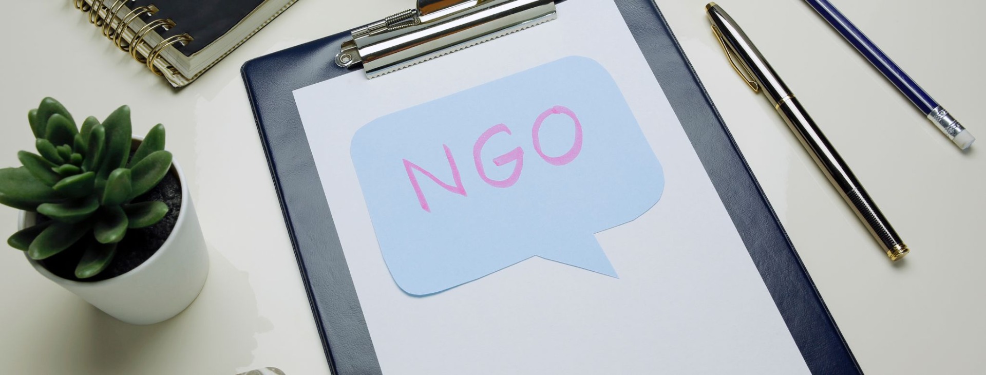 grafika NGO