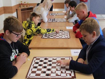 zdjęcie z XXI Mistrzostw Województwa Pomorskiego Szkół Specjalnych w Warcabach