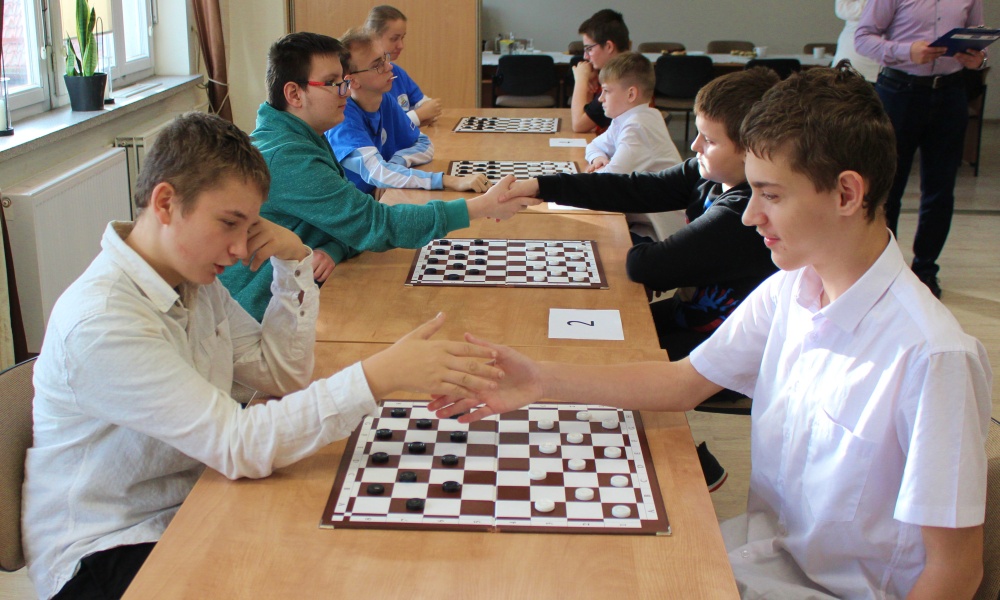 zdjęcie z XXI Mistrzostw Województwa Pomorskiego Szkół Specjalnych w Warcabach