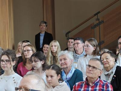 zdjęcie z gali laureatów konkursu plastycznego