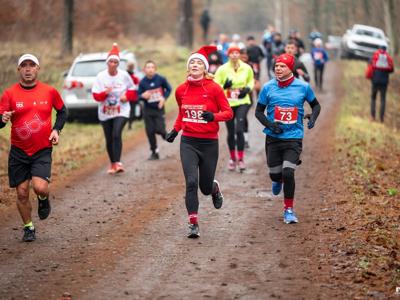 Mikołajkowy Charytatywny Bieg i Marsz Nordic Walking 2025
