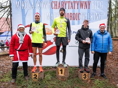 Mikołajkowy Charytatywny Bieg i Marsz Nordic Walking 2025