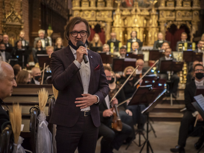 Zdjęcie z koncertu „Te Deum”, który odbył się w pelplińskiej katedrze.