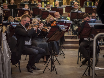 Zdjęcie z koncertu „Te Deum”, który odbył się w pelplińskiej katedrze.