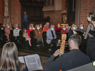 zdjęcie z zakończenia Międzynarodowego Festiwalu Muzyki Organowej w Pelplinie 