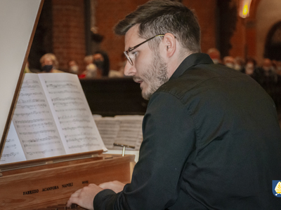 zdjęcie z zakończenia Międzynarodowego Festiwalu Muzyki Organowej w Pelplinie 
