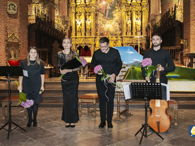 zdjęcie z zakończenia Międzynarodowego Festiwalu Muzyki Organowej w Pelplinie 