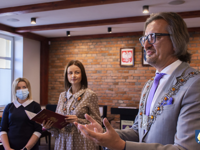zdjęcie z uroczystości wręczenia Medali za Długoletnie Pożycie Małżeńskie