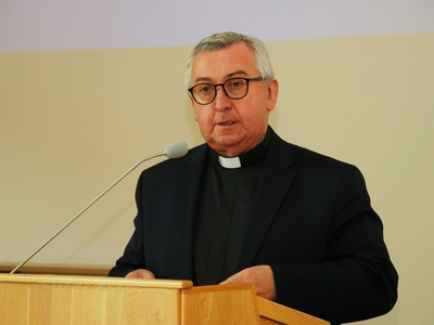 Zdjęcie z konferencji "Wielcy ludzie małego Pelplina”