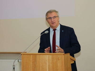 Zdjęcie z konferencji "Wielcy ludzie małego Pelplina”