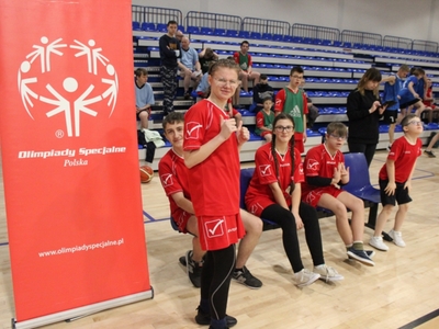 zdjęcie z wydarzenia XIX Pomorski Turniej Koszykówki Olimpiad Specjalnych w Pelplinie 