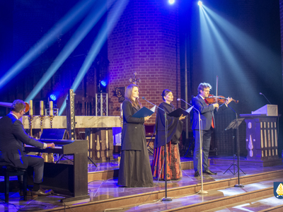 zdjęcie z wydarzenia Świąteczny koncert połączony z Gminną Galą Wolontariatu 2021